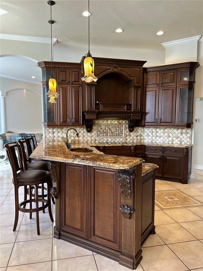 Building Photo - 2726 Meadowood Dr