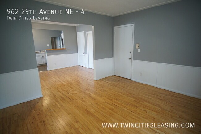 Building Photo - 962 29th Ave NE