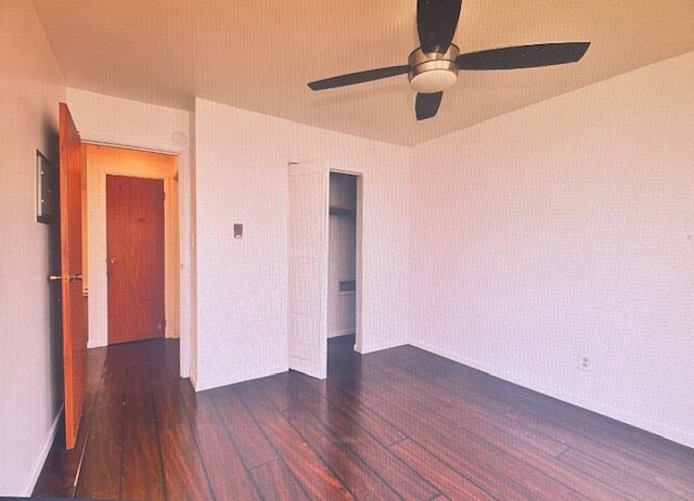 Bed Room - 3819 Biscayne Rd