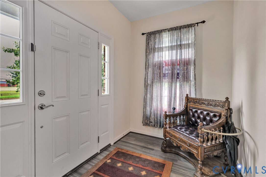 Building Photo - 3900 Liesfeld Pl