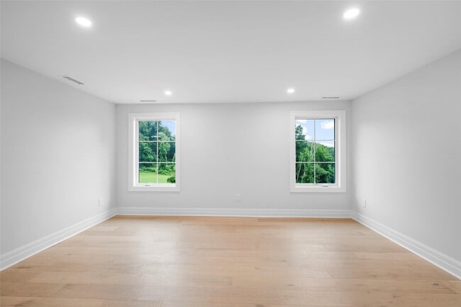 Building Photo - 73 Whippoorwill Rd