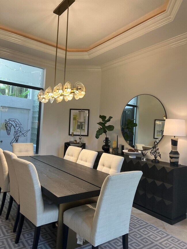 Building Photo - 17921 Villa Club Way