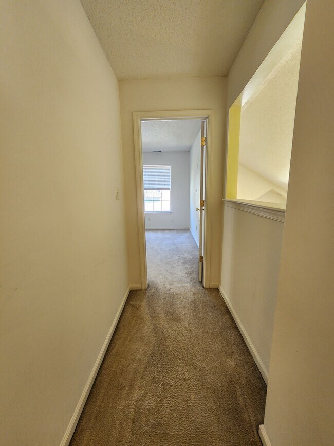 Building Photo - 276 Weatherford Way
