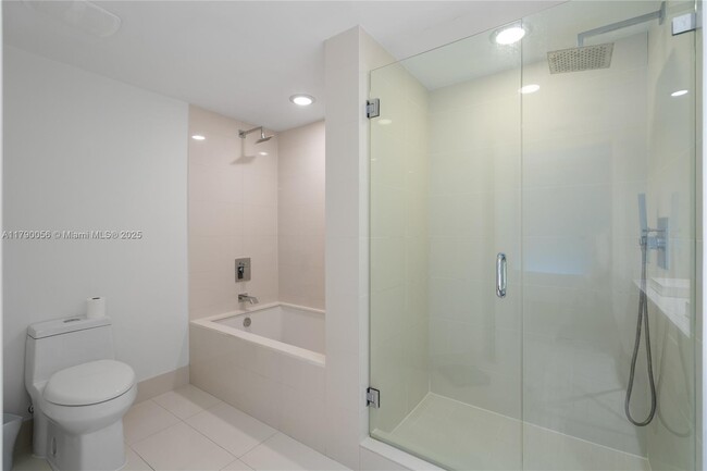 Building Photo - 1300 S Miami Ave