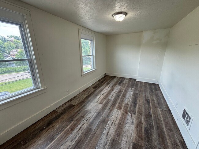 Building Photo - Summer's Last Chance Event – Our Biggest Summer Offer! Lease-to-Own Opportunity (This is NOT a Ty...