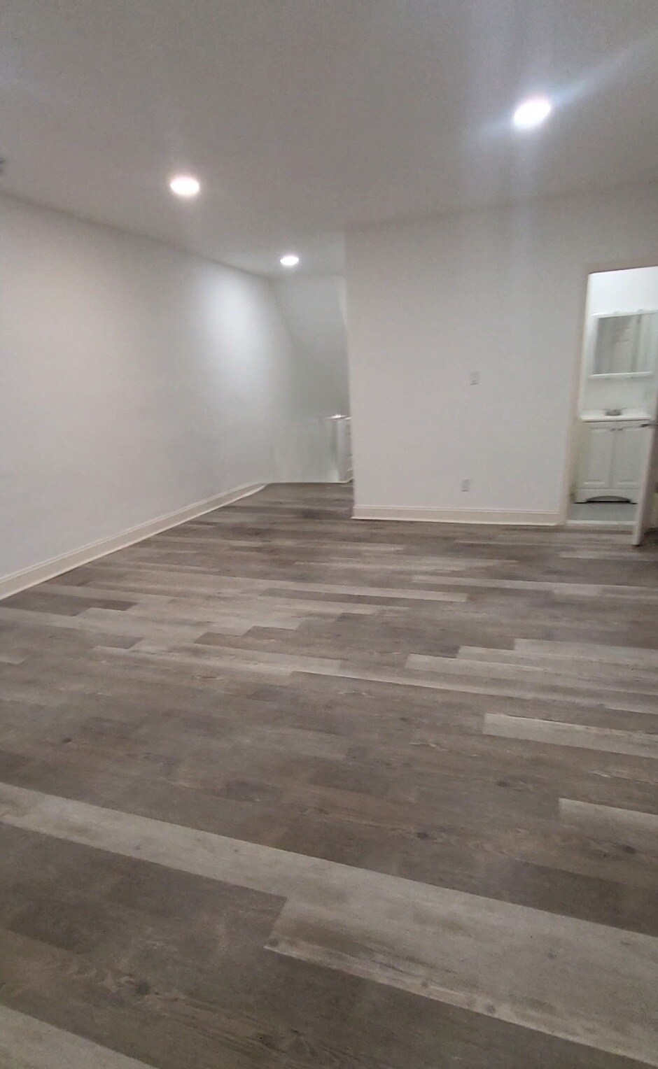 Building Photo - 30 E 23rd St