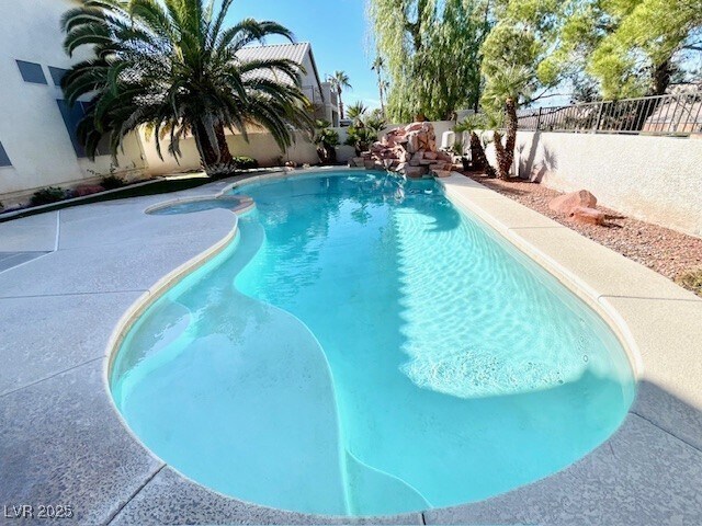 Building Photo - 436 Beardsley Cir