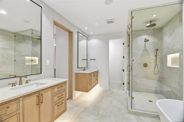 Building Photo - 4929 Newmore Ave