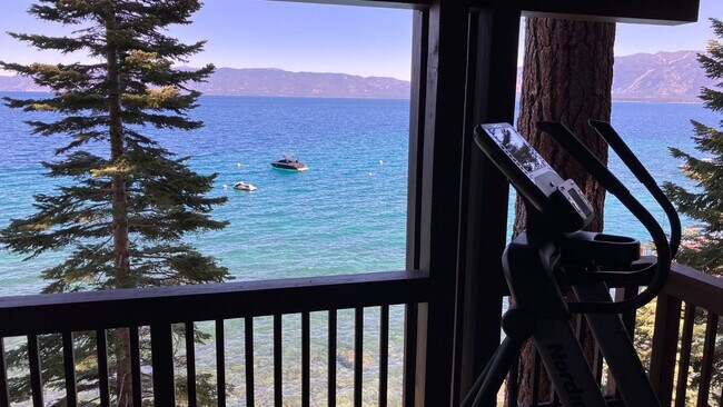 Building Photo - Furnished Lakefront home with amazing Lakeviews