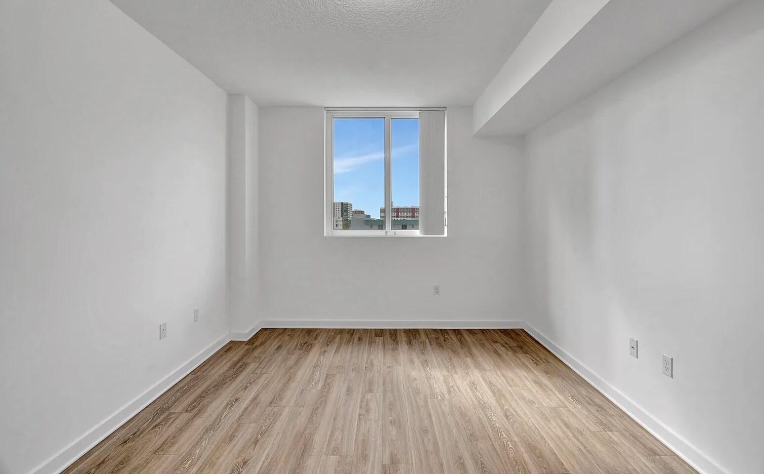 Building Photo - 601 NE 23rd St