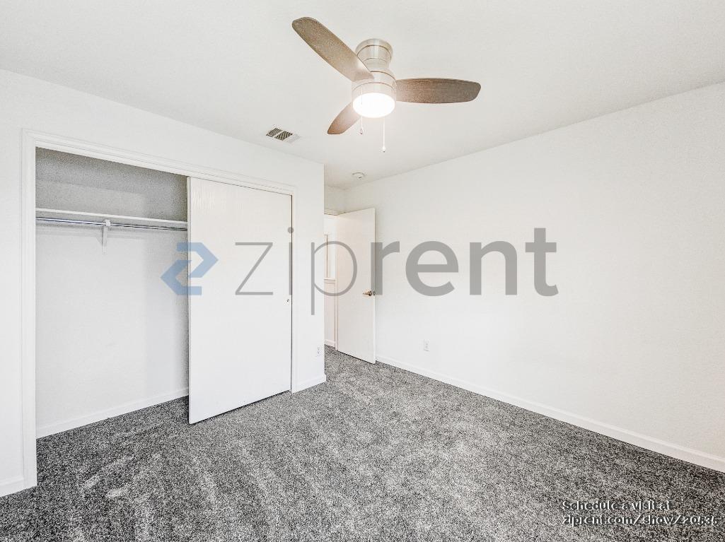 Building Photo - 5803 Viewpoint Dr