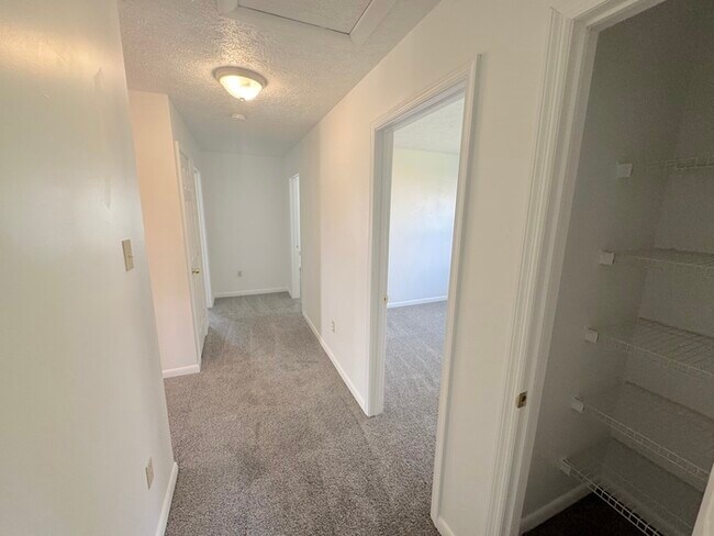 Building Photo - 814 Griffin St