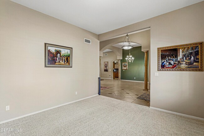 Building Photo - 312 Desert Garden Dr
