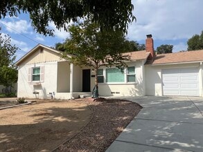 Building Photo - 167 E San Jose Ave