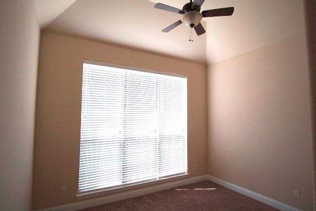 Building Photo - 739 Cedar Elm Trail