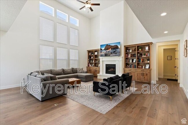 Building Photo - 1046 W Seasons View Ct