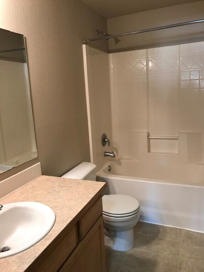 Building Photo - 1308 Mills Landing Ct SE