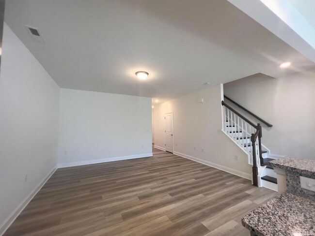 Building Photo - 2007 Nandina Trl