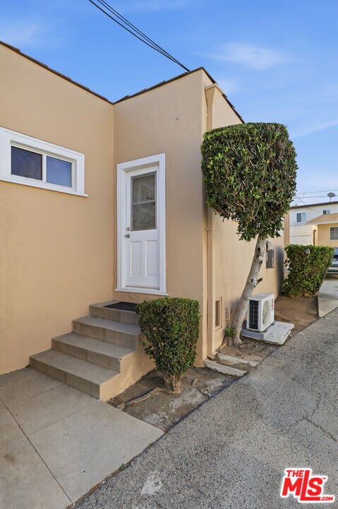 Building Photo - 4407 Melbourne Ave