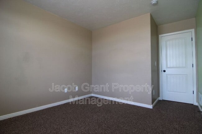 Building Photo - 5361 Barton Ln