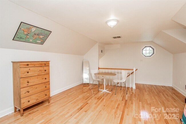 Building Photo - 5724 Ivygate Ln