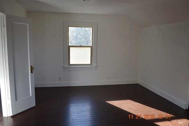 Building Photo - 75905 Gp Erickson Rd