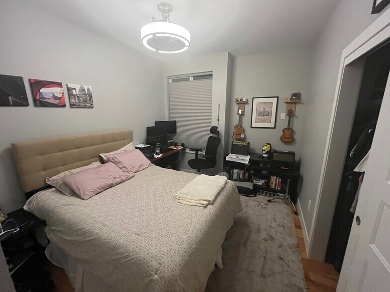 Second bedroom - 3326 S Washington St