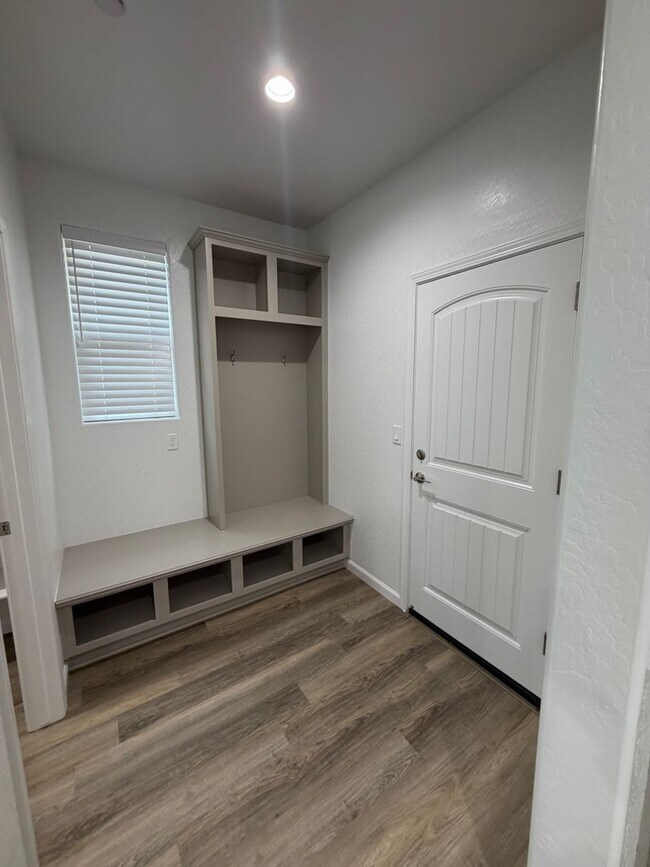 Building Photo - Spacious Brand New 4-Bedroom, 3-Bathroom Home with Solar & Low-Maintenance Yard