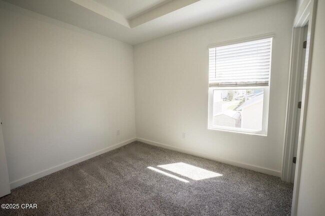 Building Photo - 5862 Tyndall Pkwy