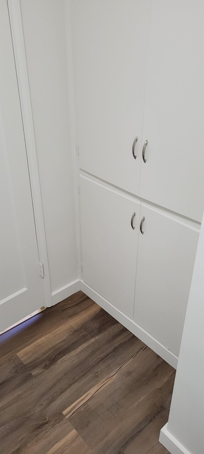 Building Photo - 6207 Wildaire Rd SW