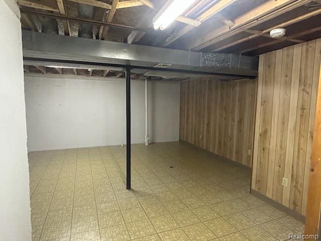 Building Photo - 221 Torrent Ct