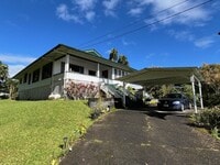 Building Photo - Historic Home In Pepeekeo