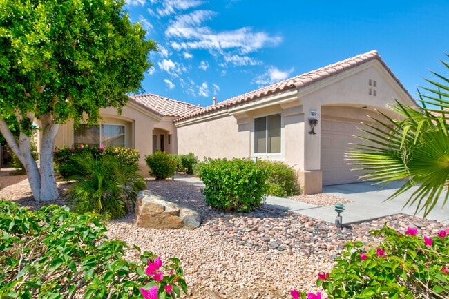 Building Photo - 78975 Champagne Ln