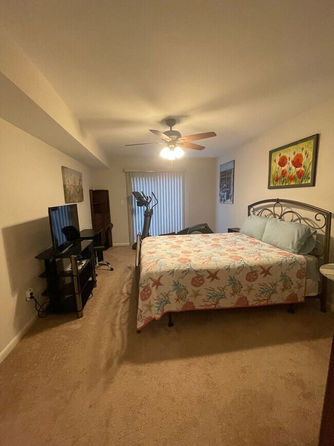 Building Photo - Ocean Pines condo fully furnished! Locatio...