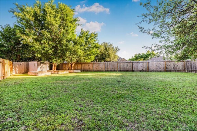 Building Photo - 1009 Rutherford Dr