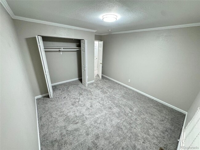 Building Photo - 15532 E Gunnison Pl