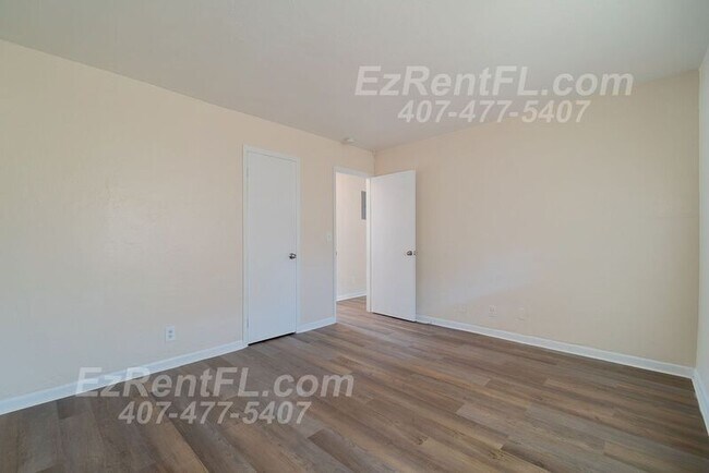 Building Photo - 632 8th St