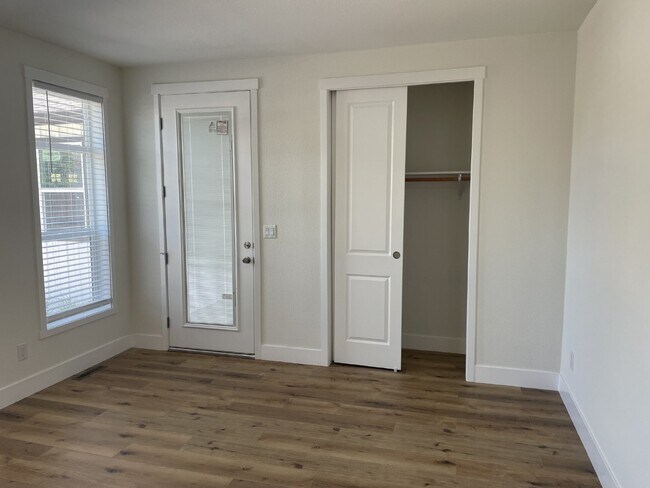 Building Photo - 1705 Berrywood Dr