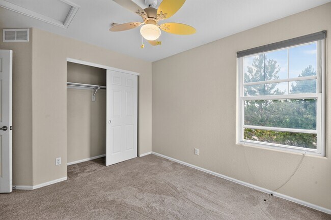 Building Photo - 20600 E Dartmouth Dr