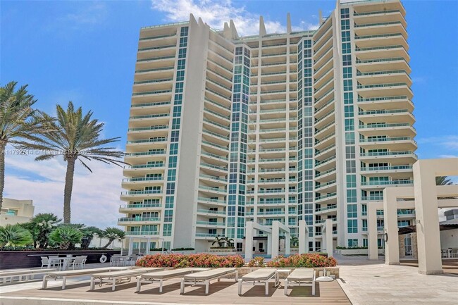 Building Photo - 101 S Fort Lauderdale Beach Blvd