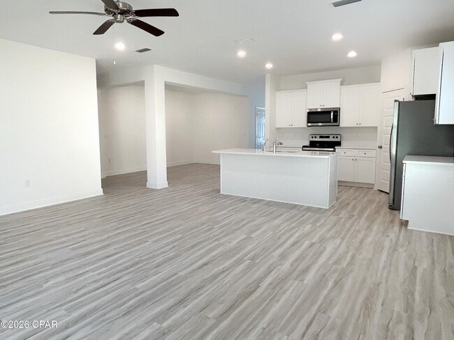 Building Photo - 121 Butler Cv