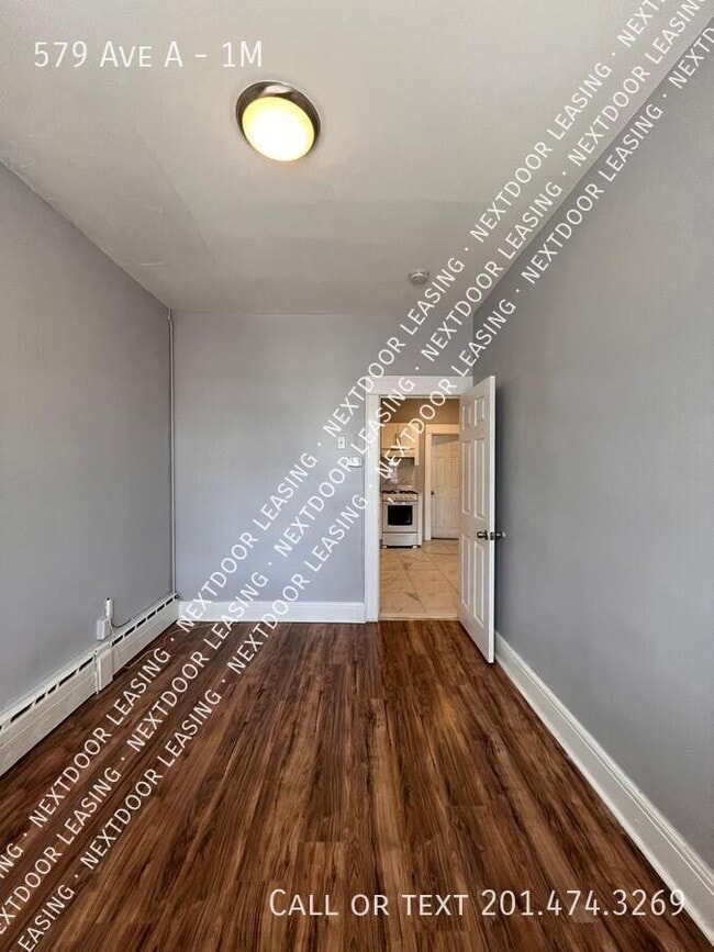 Building Photo - 579 Avenue A