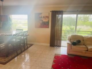 Building Photo - 3048 Sunrise Lakes Dr E