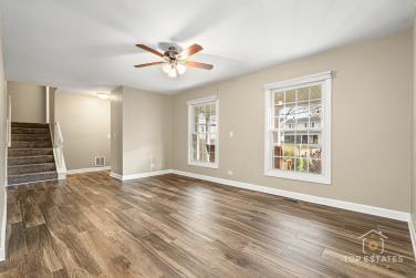 Building Photo - 924 Thornton Ln