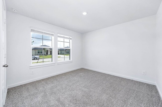 Building Photo - 1122 Fringed Bluestar Dr