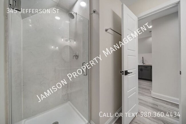 Building Photo - 345 Jefferson St