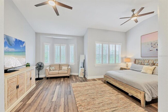 Building Photo - 5445 46th Ct W