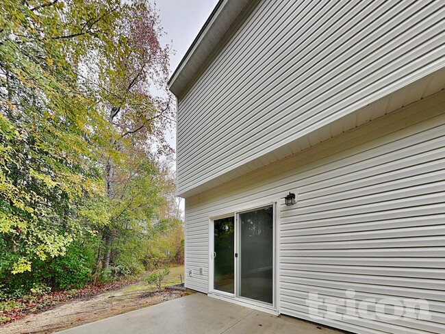 Building Photo - 124 Swinton Pond Rd