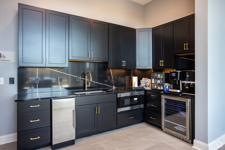 The Tribute 625 Cumberland Ave Knoxville TN 37902 Apartment Finder