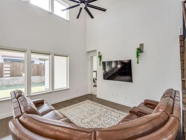 Building Photo - 10482 Great Days Dr